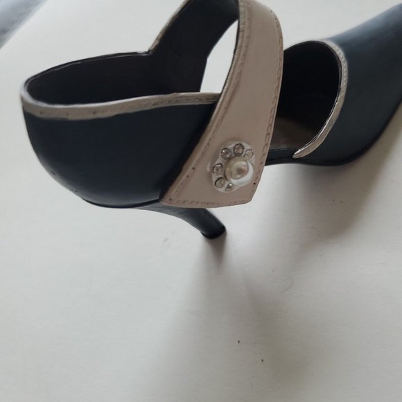 VTG S/2 OPHELIA MINI Classic COUTURE Fashion SHOE Premier 1999 Edition - Picture 2 of 8